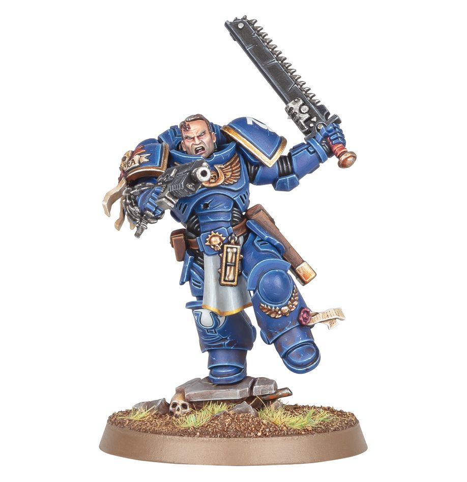 WARHAMMER 40K: SPACE MARINES LIEUTENANT TITUS