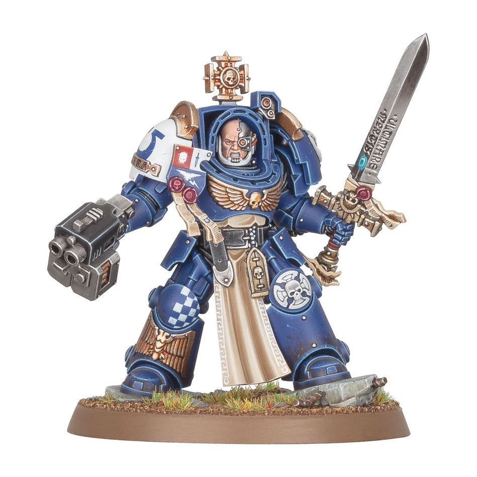 WARHAMMER 40K: SPACE MARINES CAPTAIN IN TERMINATOR ARMOUR