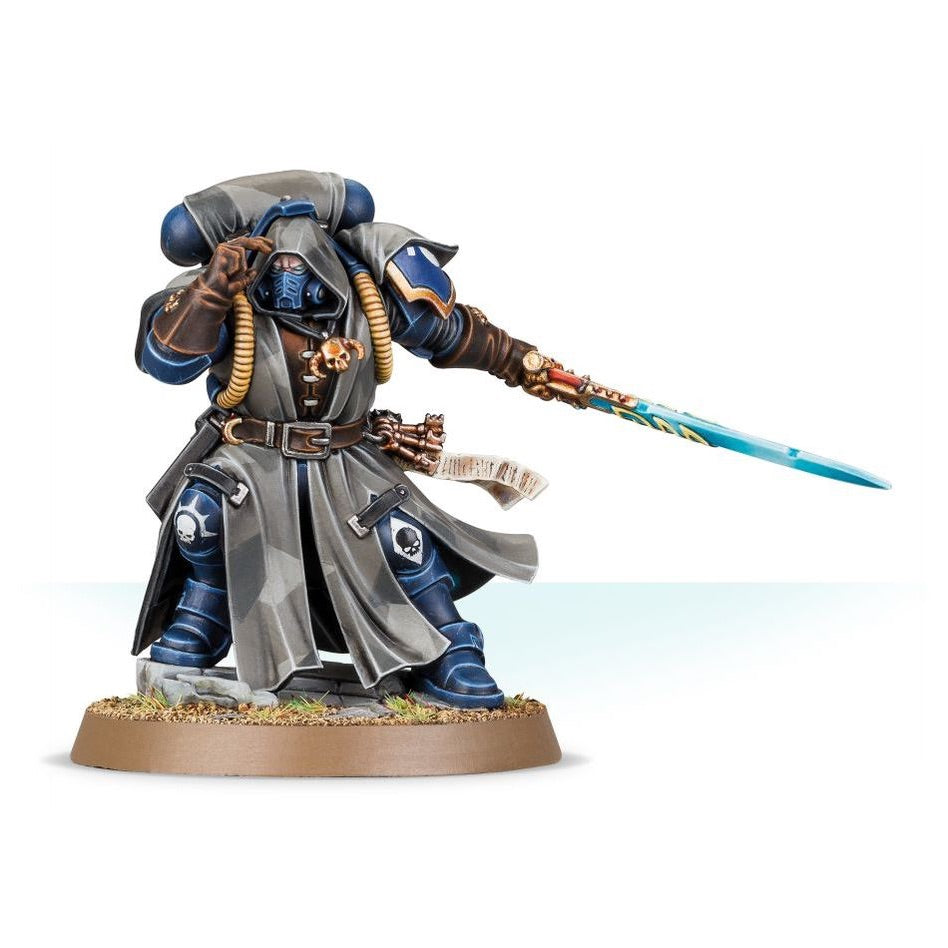 WARHAMMER 40K: SPACE MARINES PRIMARIS LIBRARIAN IN PHOBOS ARMOUR