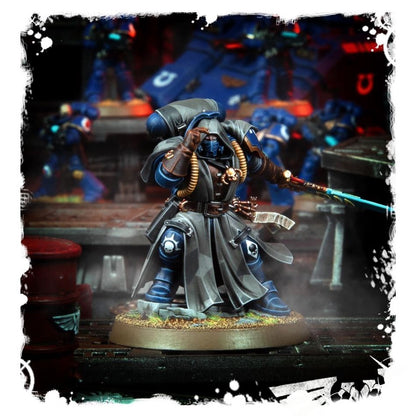 WARHAMMER 40K: SPACE MARINES PRIMARIS LIBRARIAN IN PHOBOS ARMOUR