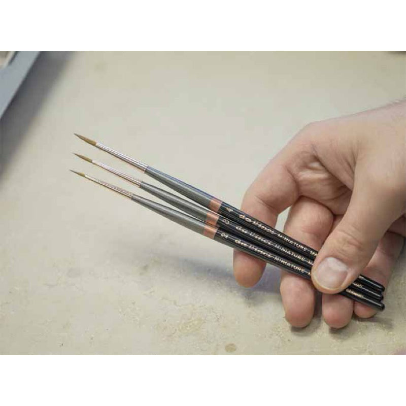 DA VINCI MINIATURE MAESTRO SERIES 76 ROUND, SHORT AND POINTED KOLINSKY SABLE BRUSHES
